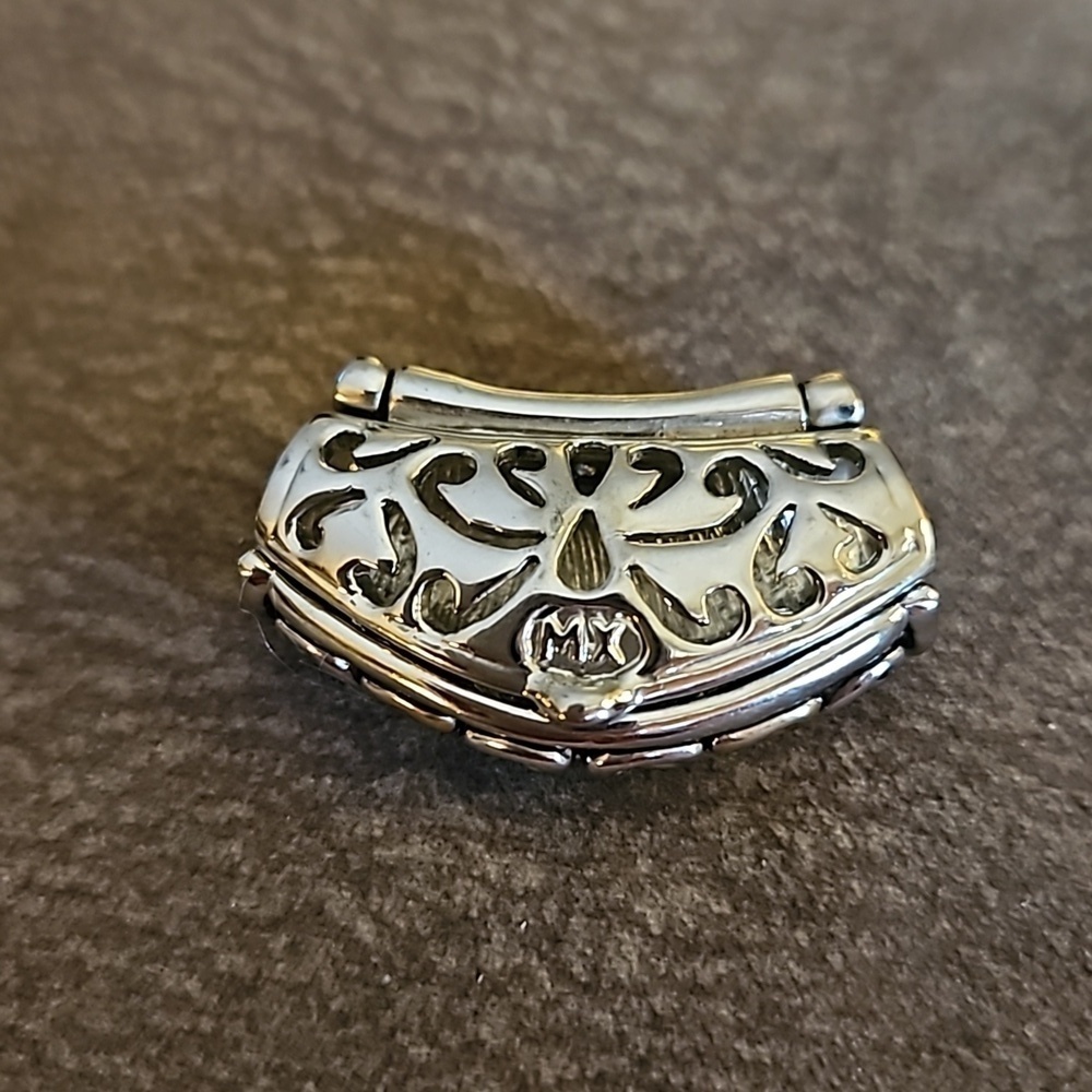 VTG MX Scroll Magnetic Hinged Slider Pendant - Picture 3 of 4